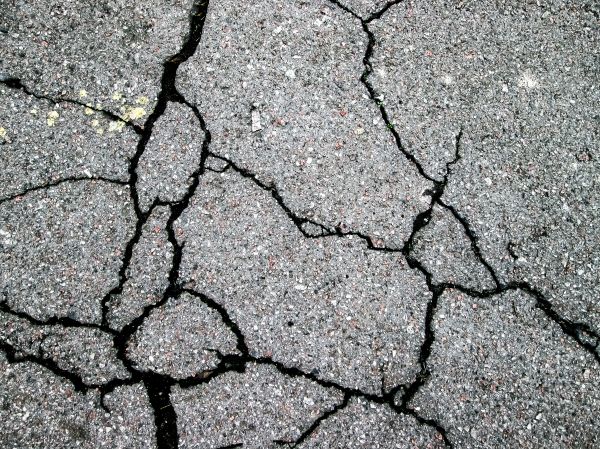 Driveway Crack Filling in Goodyear